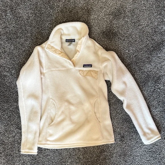 Patagonia Cream Fleece Pullover - Picture 1 of 3